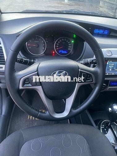 Hyundai i20 Bạc Số tự động 90.696 km