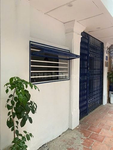 Cho thuê nhà tại ngõ 75 Nguyễn Công Hoan, Giảng Võ, vừa ở vừa KD