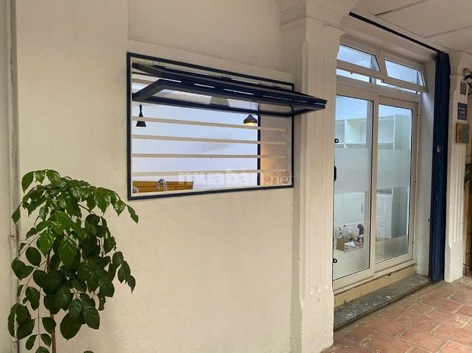 Cho thuê nhà tại ngõ 75 Nguyễn Công Hoan, Giảng Võ, vừa ở vừa KD