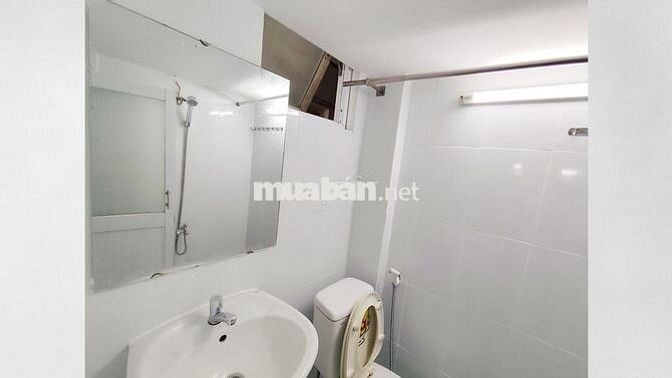 𝐓𝐎𝐈𝐋𝐄𝐓 đầy đủ, CỬA SỔ, 𝐅𝐔𝐋𝐋 GẠCH | Đ.C2 LÊ VĂN LƯƠNG(🏘️TRỌ 𝑨𝑵𝑯 𝑽𝑰𝑵𝑯)