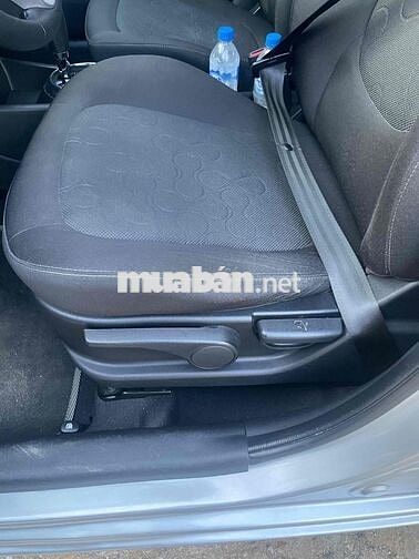 Hyundai i20 Bạc Số tự động 90.696 km