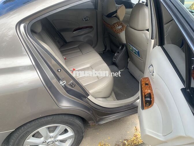 Nissan Sunny 2015 Tự động Xám