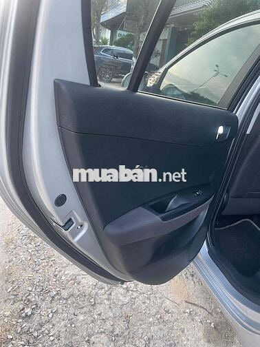 Hyundai i20 Bạc Số tự động 90.696 km