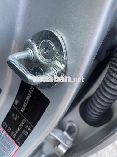 Hyundai i20 Bạc Số tự động 90.696 km