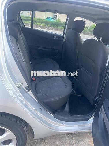 Hyundai i20 Bạc Số tự động 90.696 km