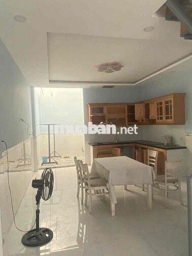 🏡12TR-1Lầu-2PN-HẺM 3 GÁC ĐƯỜNG CỘNG HOÀ, P.15, Q. TÂN BÌNH