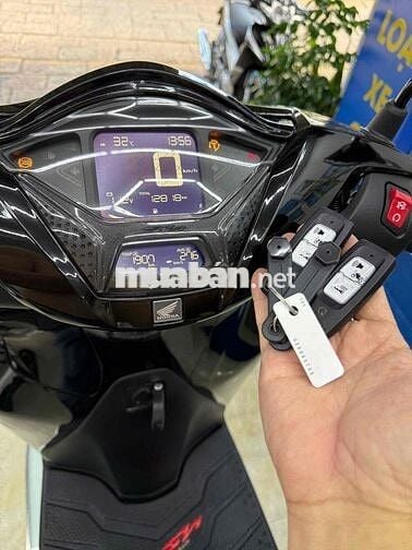 Honda SH 350 2025 Đen bóng 12000 km