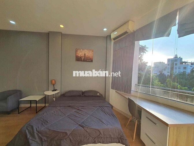 CĂN HỘ DỊCH VỤ CÓ BANCOL, CỬA SỔ TRỜI LỚN ĐÓN NẮNG SỚM TẠI QUẬN 3