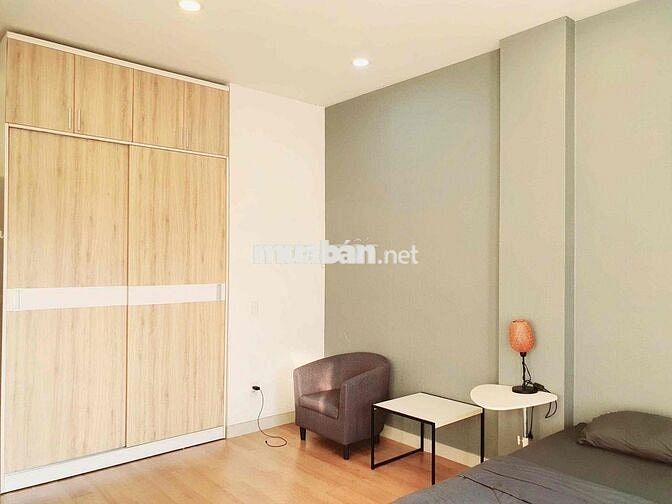 CĂN HỘ DỊCH VỤ CÓ BANCOL, CỬA SỔ TRỜI LỚN ĐÓN NẮNG SỚM TẠI QUẬN 3