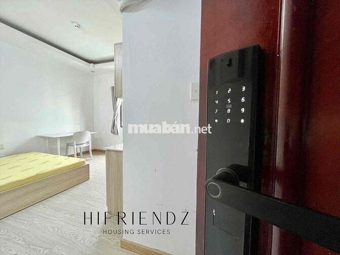 CHDV Full nội thất - Cửa sổ Lớn - Thang Máy - Mặt tiền Sát Y Dược, UEH