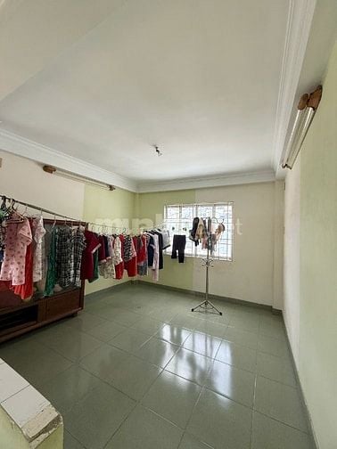Đường 100 Bình Thới giáp Quận 10, ô tô đỗ cửa, 4 tầng DT 42m2, 4PN