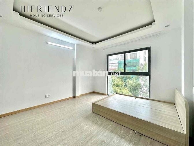 CHDV Full nội thất - Cửa sổ Lớn - Thang Máy - Mặt tiền Sát Y Dược, UEH