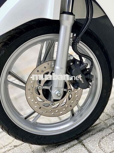 Honda SH125 CBS 2024 Trắng 13000 km Xe Đẹp Giá Tốt