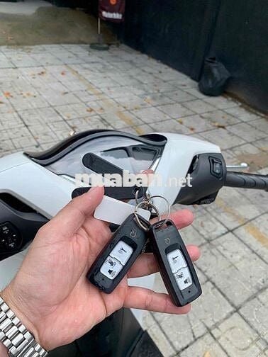 Honda SH125 CBS 2024 Trắng 13000 km Xe Đẹp Giá Tốt