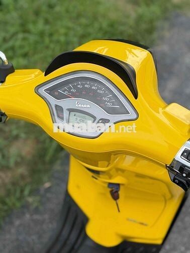 Piaggio Vespa Sprint 2023 Vàng 5.200km