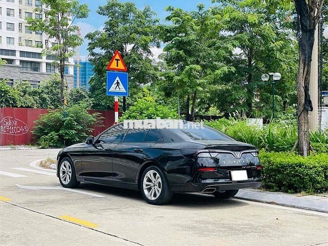 VinFast Lux A Base 2022 Đen 40000 km