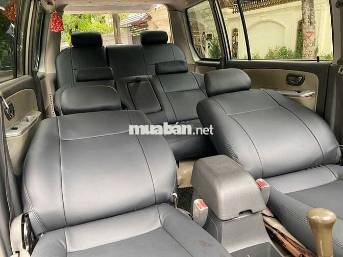 Mitsubishi Jolie 7 chỗ màu Vàng cát