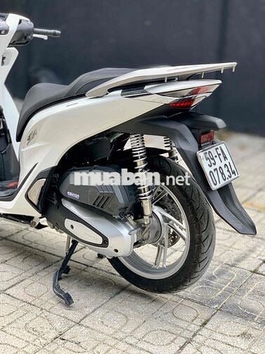 Honda SH125 CBS 2024 Trắng 13000 km Xe Đẹp Giá Tốt