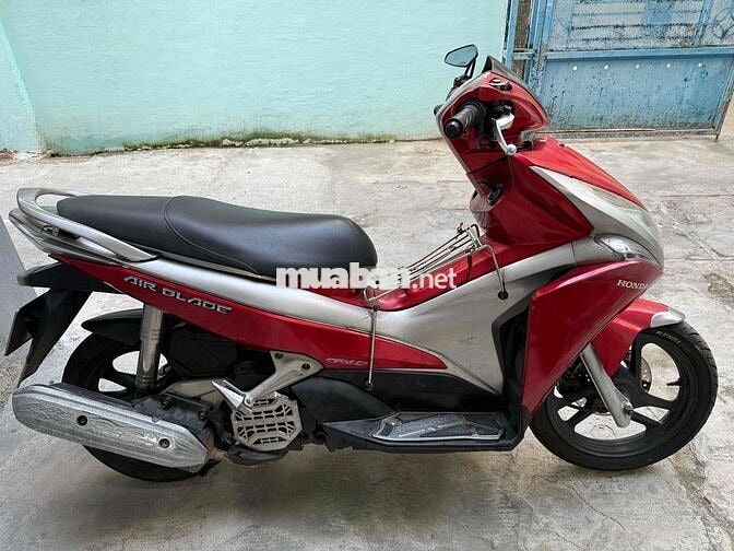 Honda Air Blade đỏ chính chủ biển43, máy ngon.