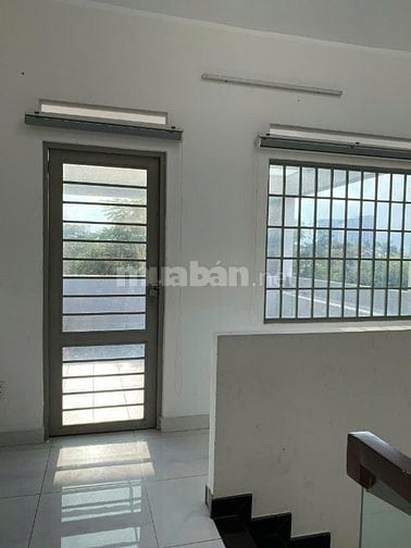 Bán nhà Sadeco Phước Kiển A, giá từ 12,5 tỷ 1 trệt, 2 lầu, sân thượng
