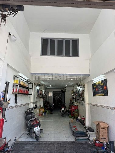 Cần bán nhà mặt tiền đường Hậu Giang TDT: 93,1m2, DTS 297,
