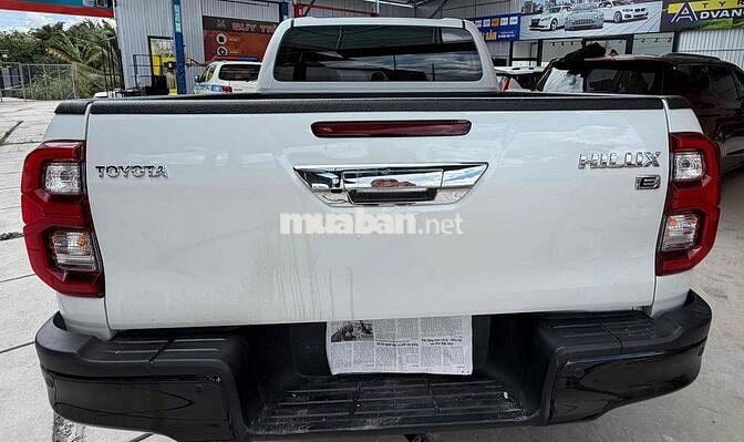 Toyota Hilux 2025 Trắng 23k km