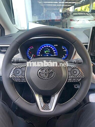 Toyota Corolla Altis 1.8V 2022 Trắng, bảo hành 1n
