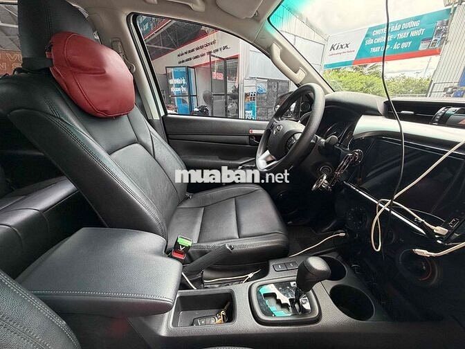 Toyota Hilux 2025 Trắng 23k km