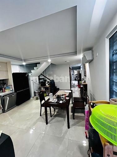 Cho thuê nhà sân vườn 6x25(nở hậu 9m) khu phân lô đường thống nhất GV
