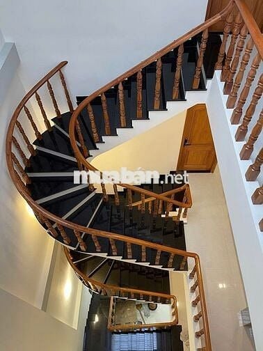 Cho thuê nhà MT 29A Hoa Sứ, thông ra Phan xích Long P7, Q. Phú Nhuận