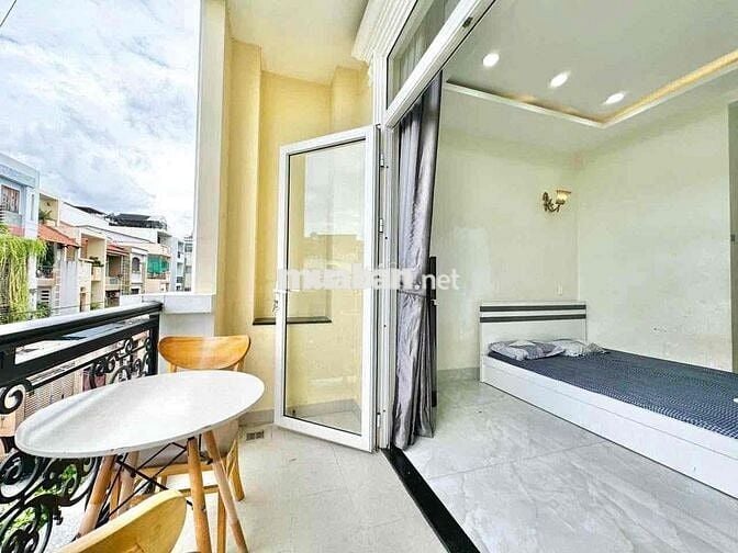 🎀CĂN HỘ STUDIO BAN CÔNG FULLNT - THANG MÁY - NGAY PHAN XÍCH LONG