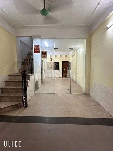 Cho thuê nhà ngõ 178 Thái Hà, ô tô đỗ cửa, vừa ở vừa làm kho 