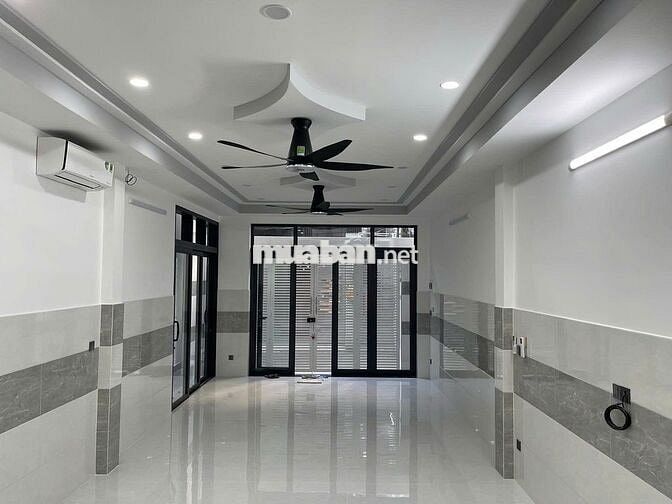 Cho thuê nhà MT 29A Hoa Sứ, thông ra Phan xích Long P7, Q. Phú Nhuận