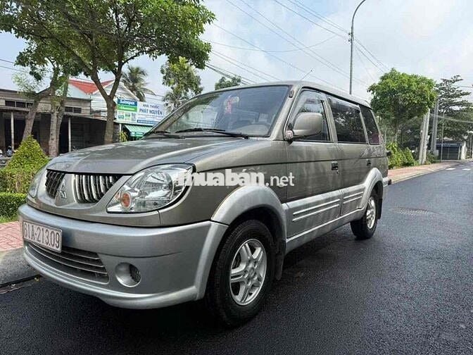 Mitsubishi Jolie 2.0 MPI 2004 Vàng cát