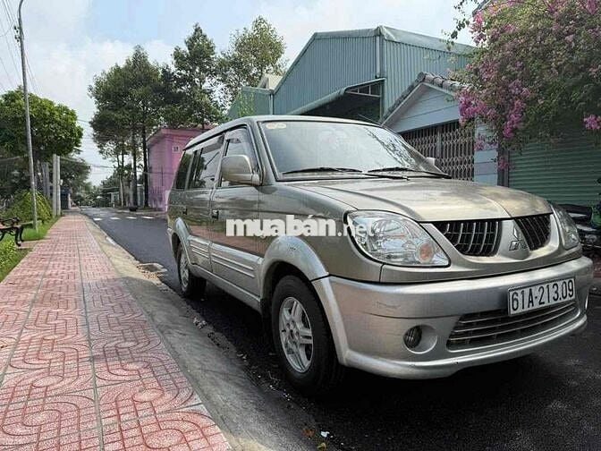 Mitsubishi Jolie 2.0 MPI 2004 Vàng cát
