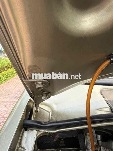 Mitsubishi Jolie 2.0 MPI 2004 Vàng cát