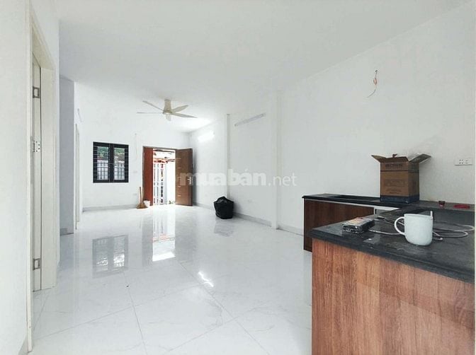 🌹13,5 TRIỆU - 135 ĐỘI CẤN - ÔTÔ ĐỖ CỬA, NHÀ MỚI 