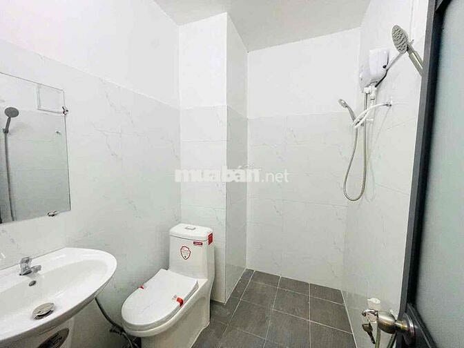CH 2 PHÒNG NGỦ, BAN CÔNG, FULL NỘI THẤT NGAY CẦU THAM LƯƠNG