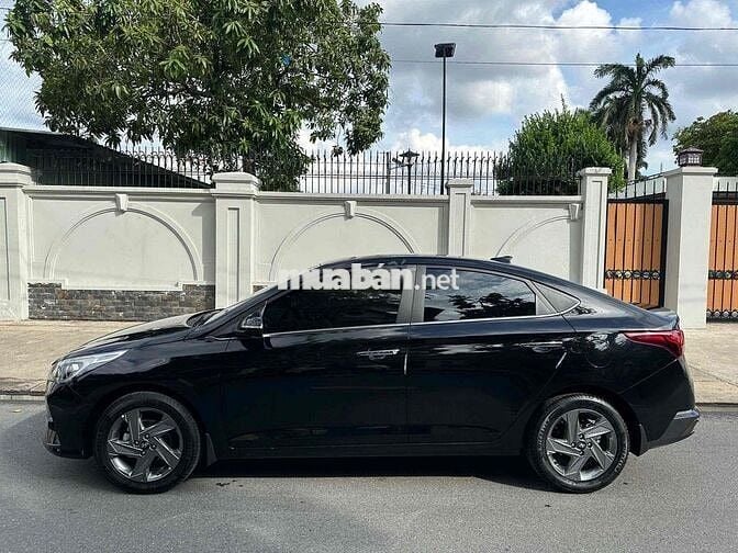 Hyundai Accent Đặc Biệt 2023 Đen 6.000km