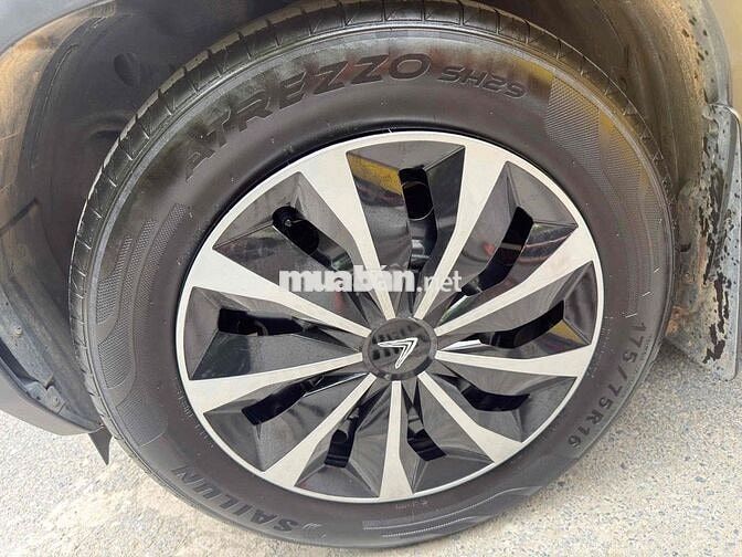 VinFast VF3 2025 Vàng nóc trắng 1.2 vạn