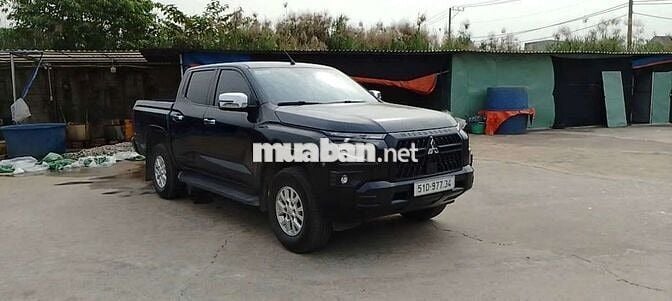 Mitsubishi Triton 2024 Dầu Số tự động Đen