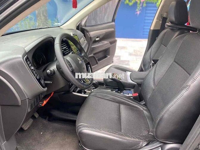Mitsubishi Outlander 2.0 CVT 2019 Đen