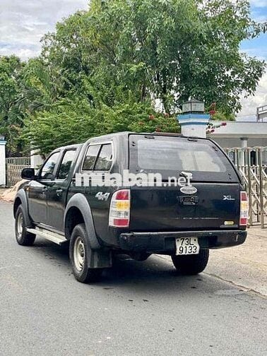 Ford Ranger 5 chỗ  Đen