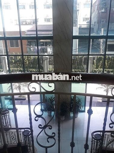 Cho thuê văn phòng chân đế khối đế thương mại One 18 NGọc Lâm