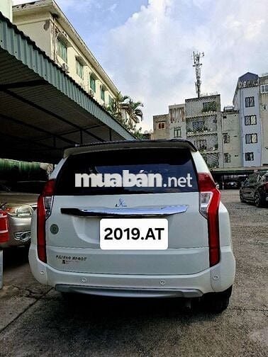 Cần bán xe mitsumitsi pajrero sport máy dầu AT