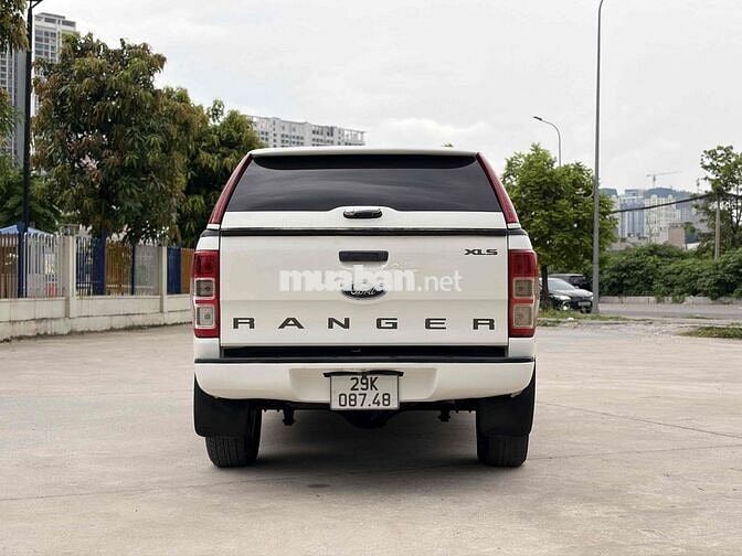 Ford Ranger XLS AT 2017 Trắng 13 vạn