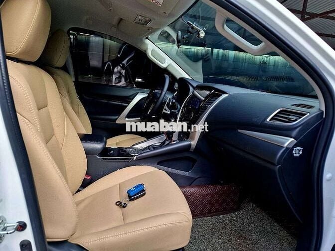 Cần bán xe mitsumitsi pajrero sport máy dầu AT