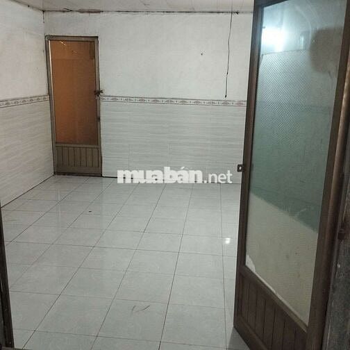 chinh chu thuê nhà mặt tiền gần chợ p9 đường Phan Văn đáng p9 TP Long