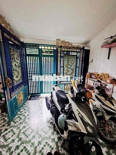 bán nhà Rẽ quận Tân Phú lỗ 700tr