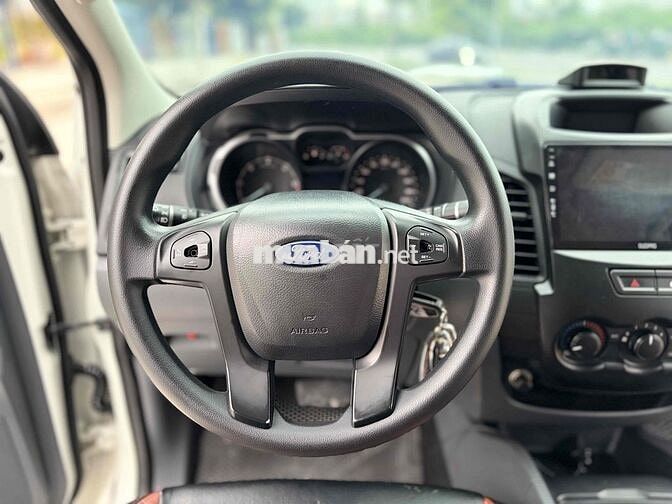 Ford Ranger XLS AT 2017 Trắng 13 vạn